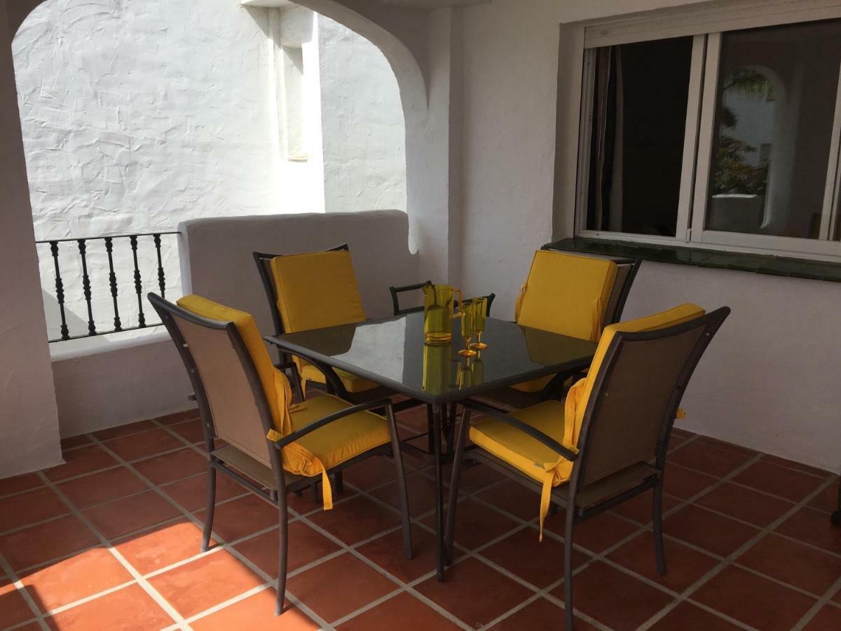 Beautiful 2 Bedroom Apartment @ Puerto Banus! Marbella Eksteriør bilde