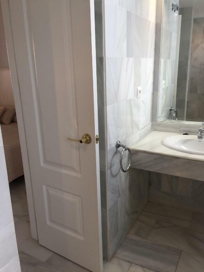 Beautiful 2 Bedroom Apartment @ Puerto Banus! Marbella Eksteriør bilde