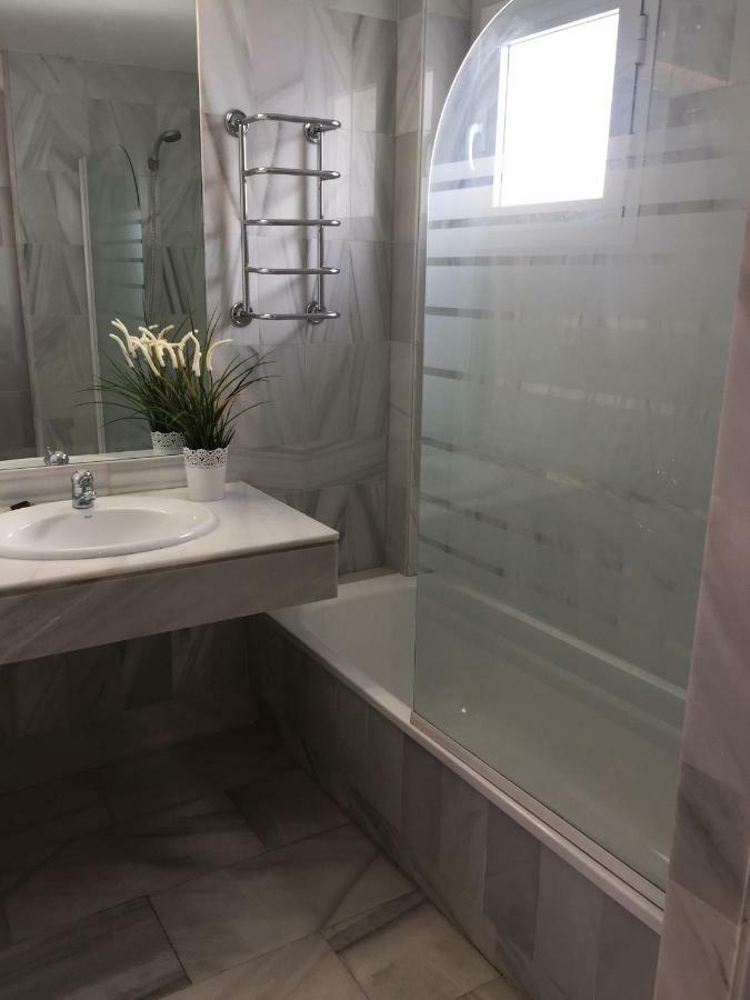 Beautiful 2 Bedroom Apartment @ Puerto Banus! Marbella Eksteriør bilde